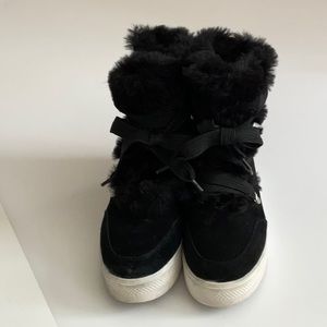 Steve Madden Black Suede and fur tennis shoe boot.